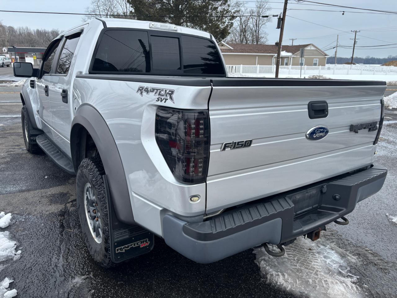 Ford F-150 4WD SuperCrew 145" SVT Raptor 2011