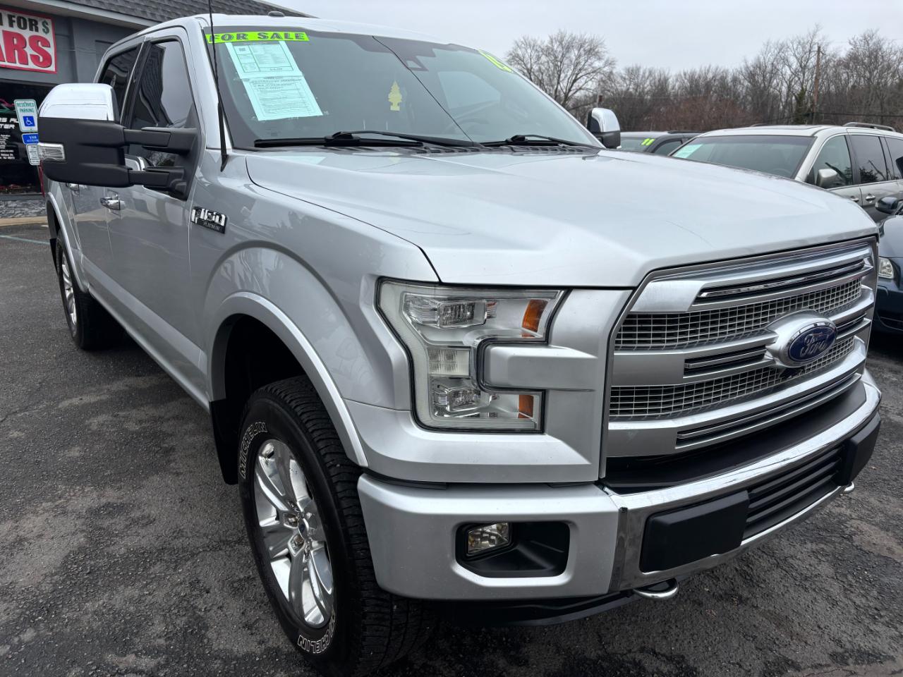 Ford F-150 4WD SuperCrew 145" Platinum 2015