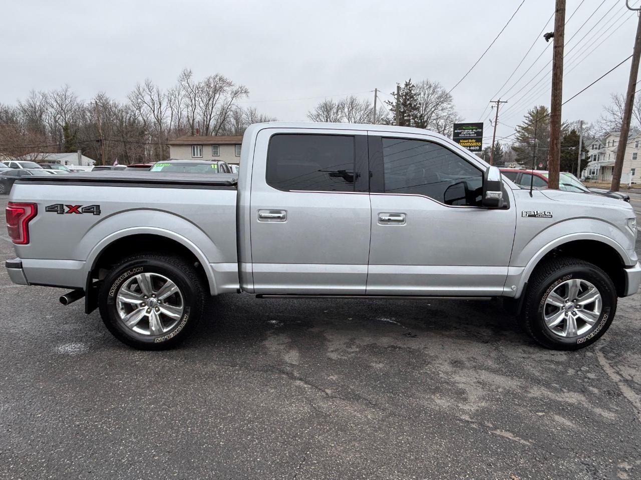 Ford F-150 4WD SuperCrew 145" Platinum 2015