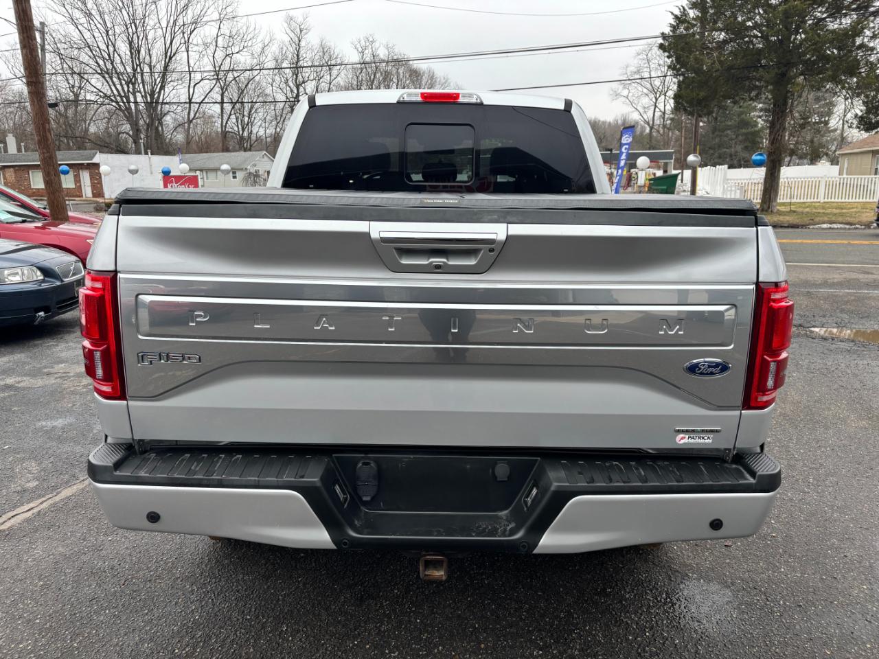 Ford F-150 4WD SuperCrew 145" Platinum 2015