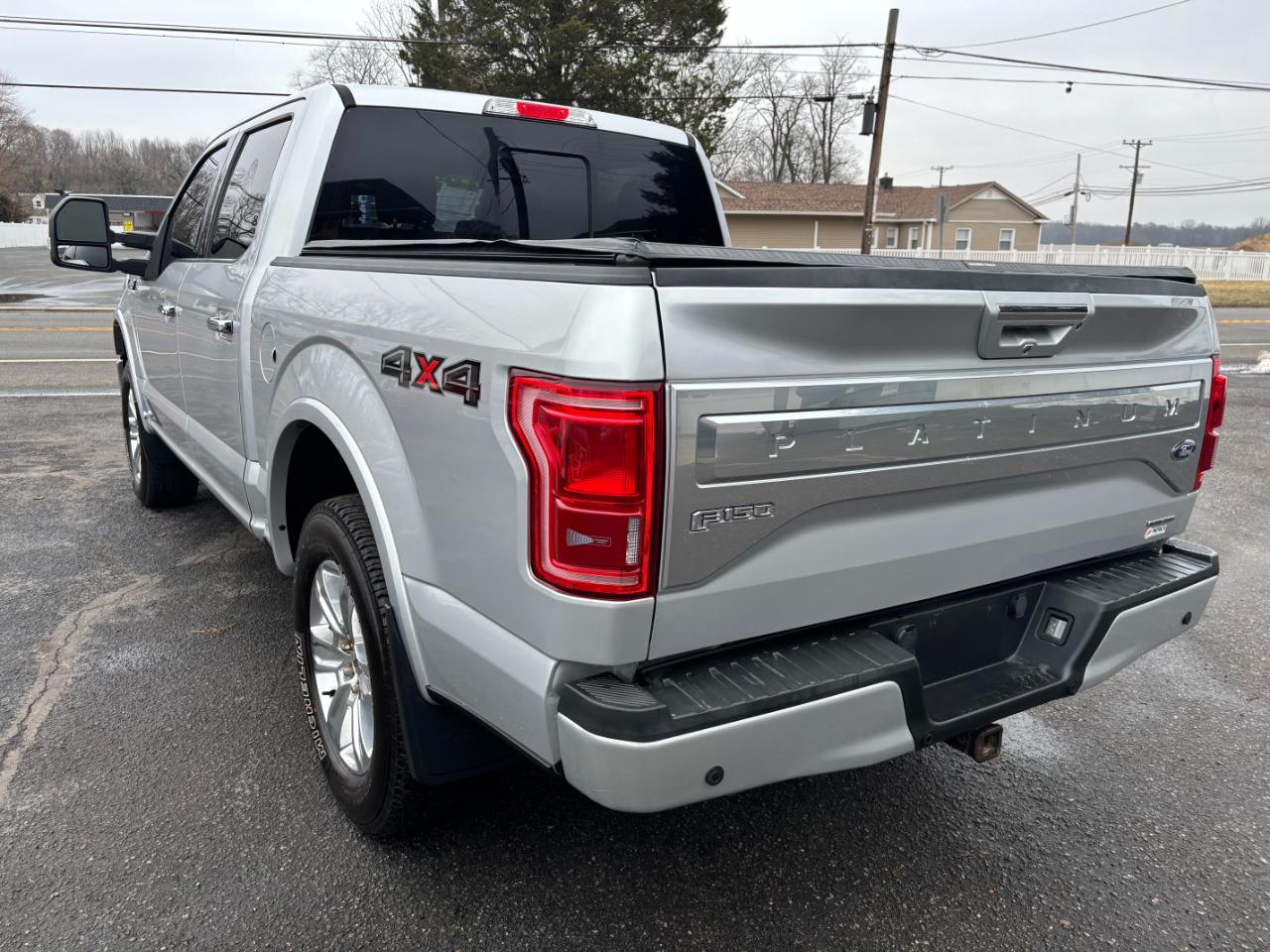 Ford F-150 4WD SuperCrew 145" Platinum 2015