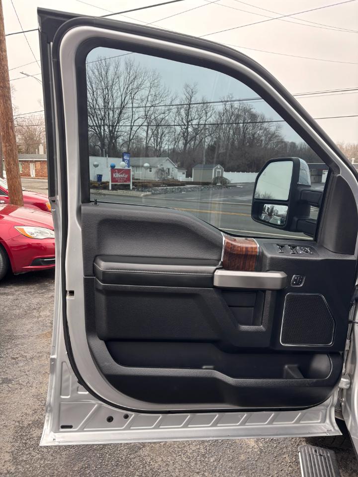 Ford F-150 4WD SuperCrew 145" Platinum 2015