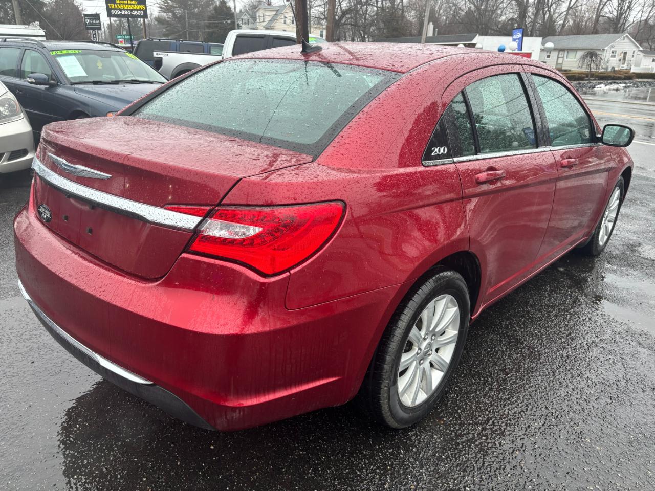 Chrysler 200 4dr Sdn Touring 2013