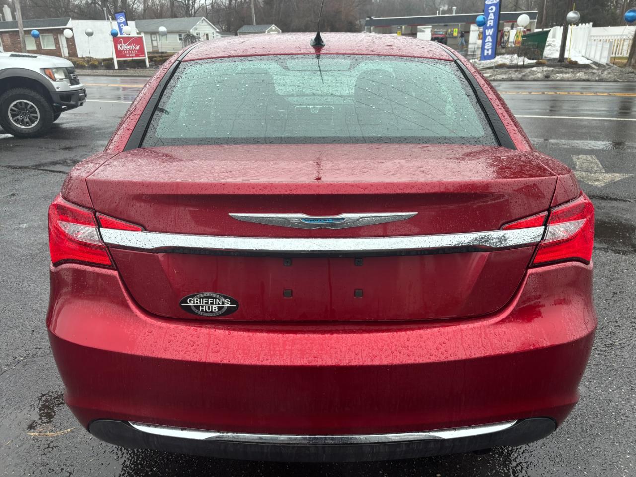 Chrysler 200 4dr Sdn Touring 2013