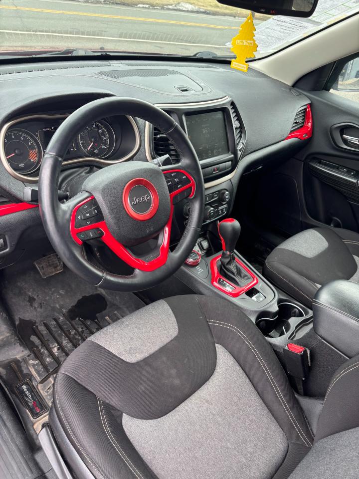 Jeep Cherokee 4WD 4dr Latitude 2014