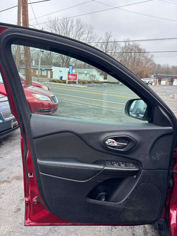 Jeep Cherokee 4WD 4dr Latitude 2014