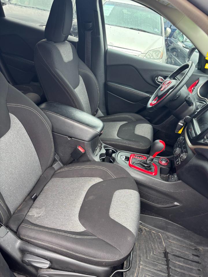 Jeep Cherokee 4WD 4dr Latitude 2014