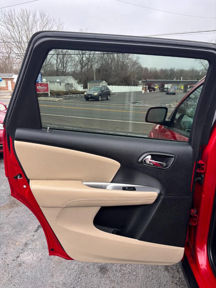 Dodge Journey FWD 4dr SXT 2015