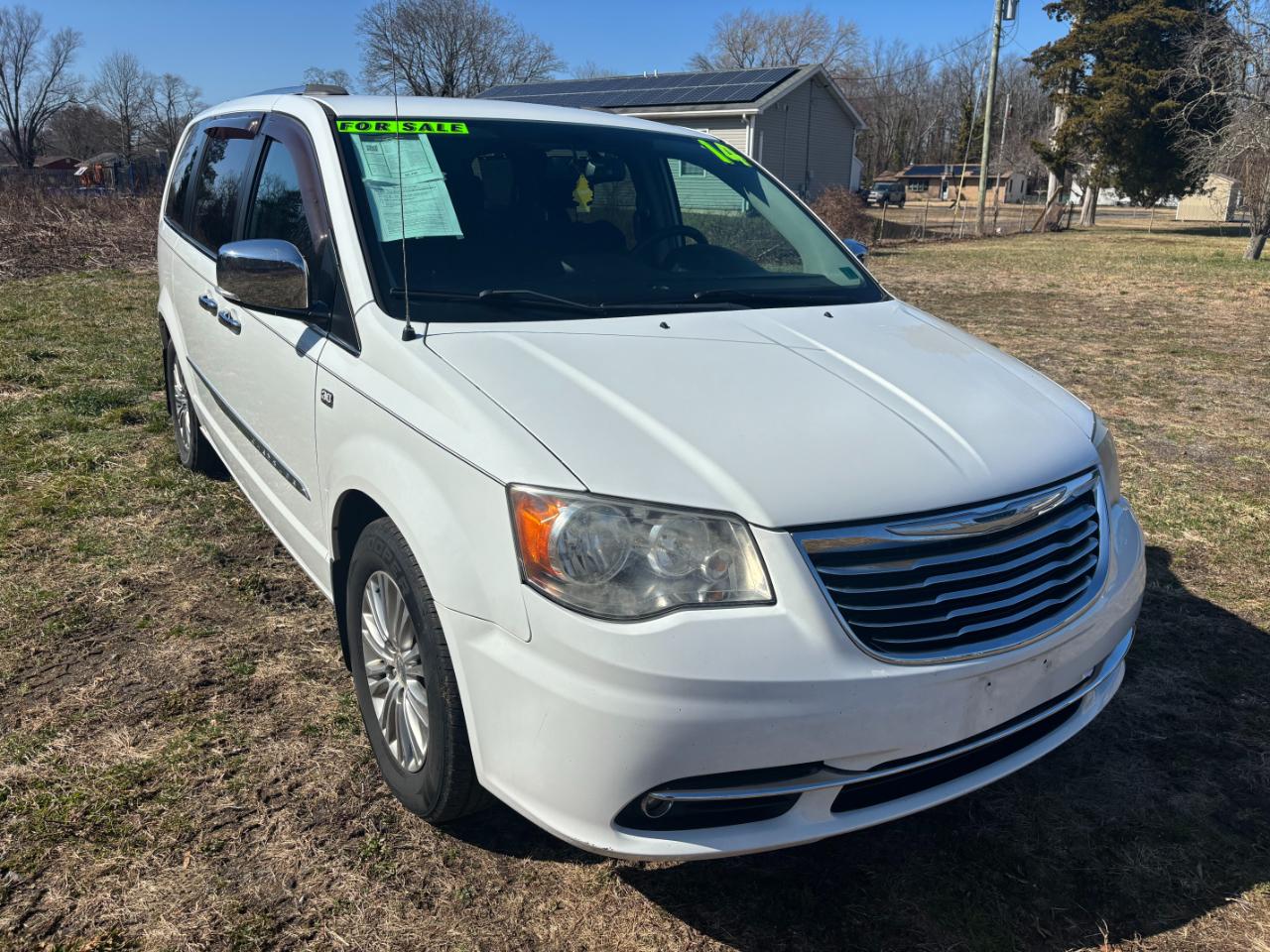 Chrysler Town & Country 4dr Wgn Touring-L 30th Anniversary 2014