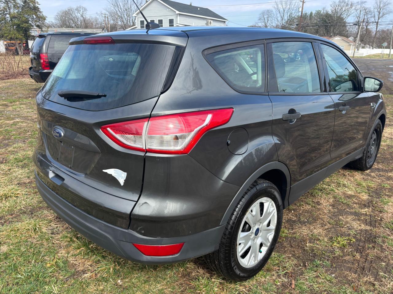 Ford Escape S 2016