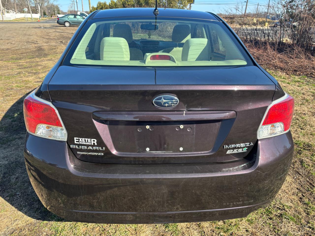 Subaru Impreza 2.0i Premium 4-Door 2012