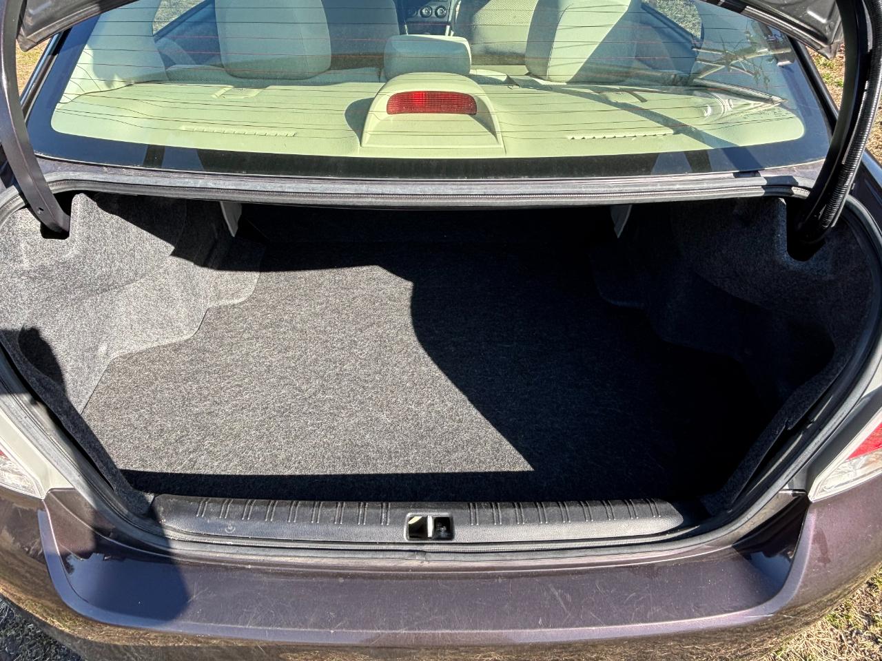 Subaru Impreza 2.0i Premium 4-Door 2012