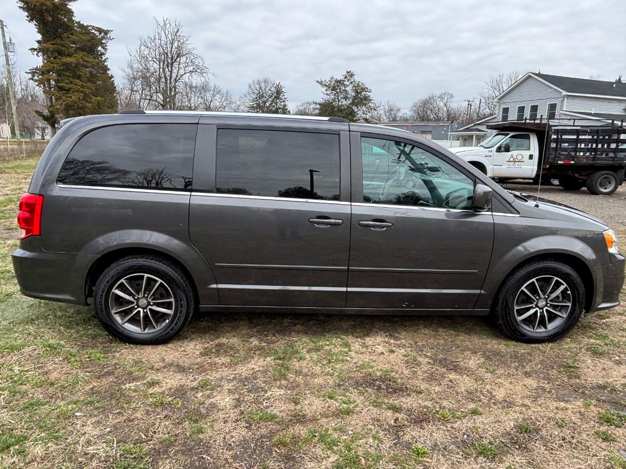 Dodge Grand Caravan 4dr Wgn SXT Plus 2016