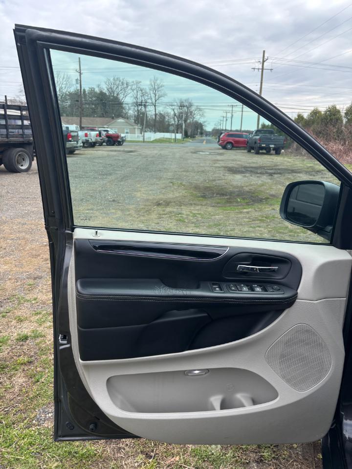 Dodge Grand Caravan 4dr Wgn SXT Plus 2016