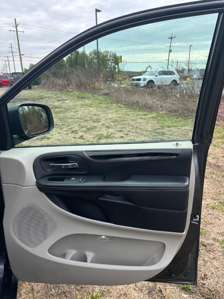 Dodge Grand Caravan 4dr Wgn SXT Plus 2016