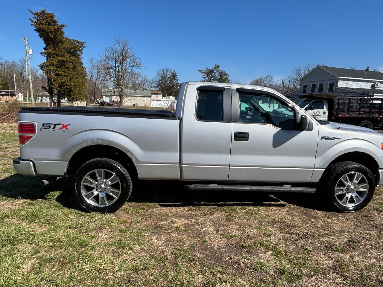 Ford F-150 4WD SuperCab 145" STX 2014