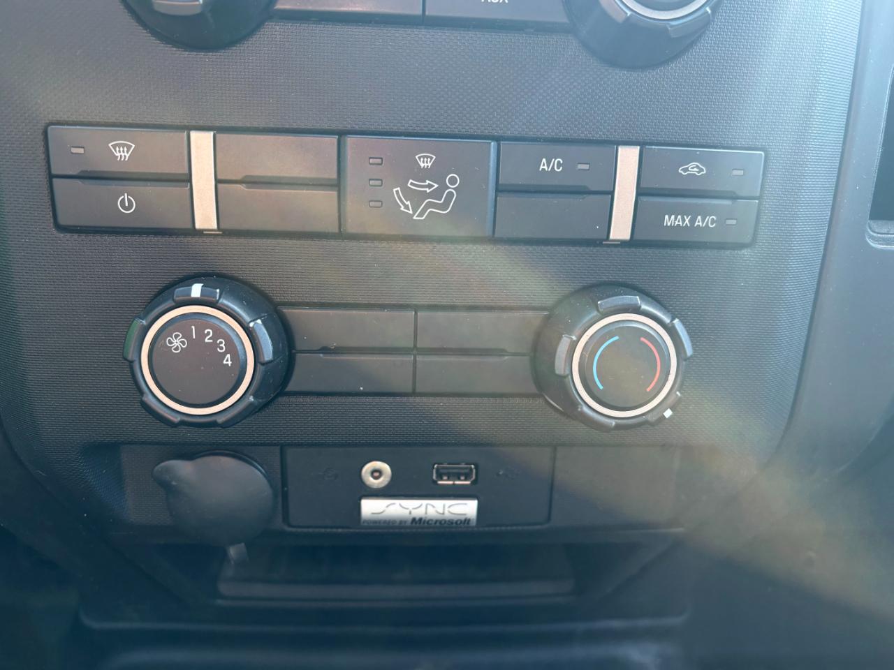 Ford F-150 4WD SuperCab 145" STX 2014