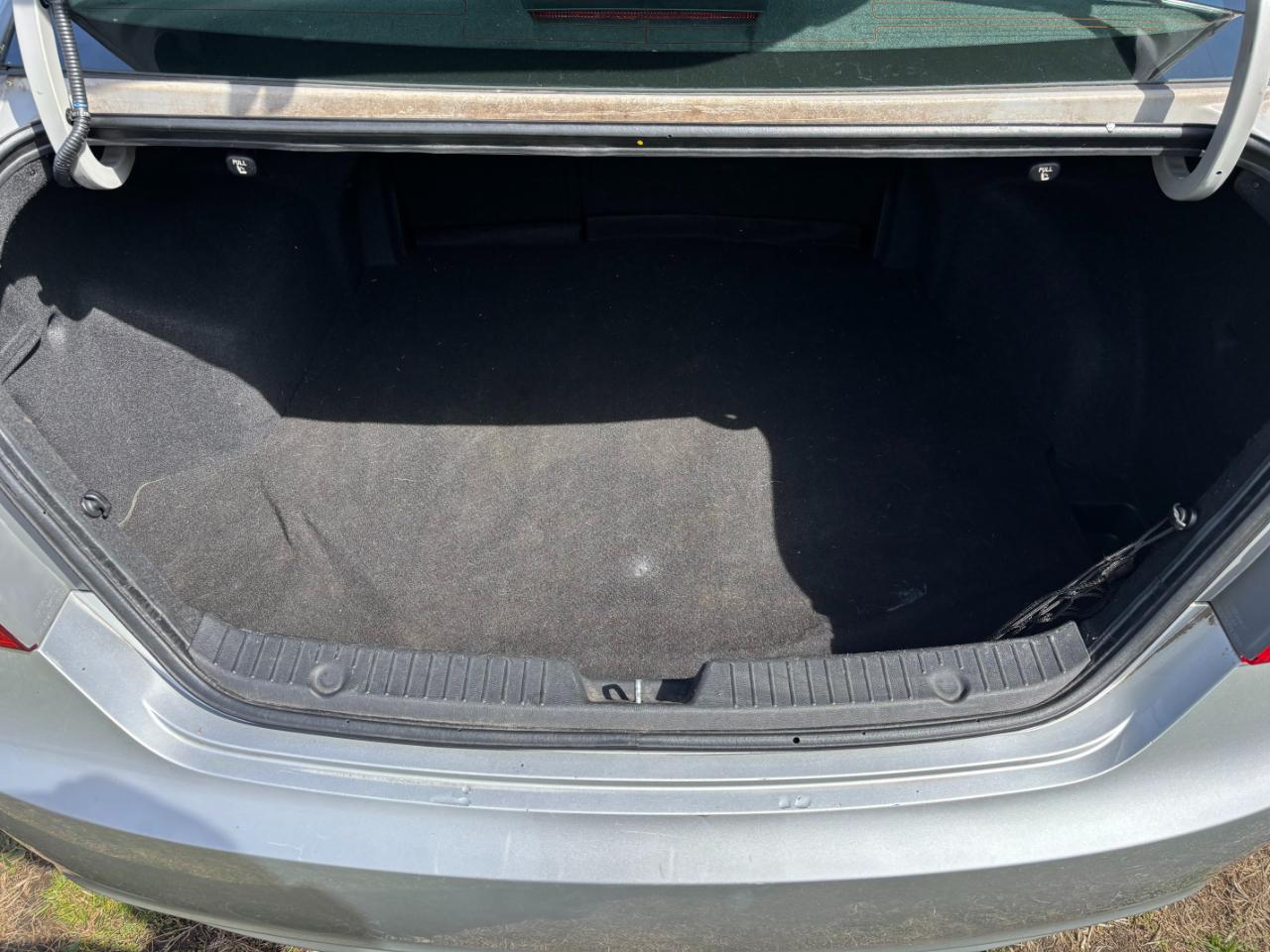 Hyundai Sonata 4dr Sdn 2.4L Auto GLS PZEV 2011