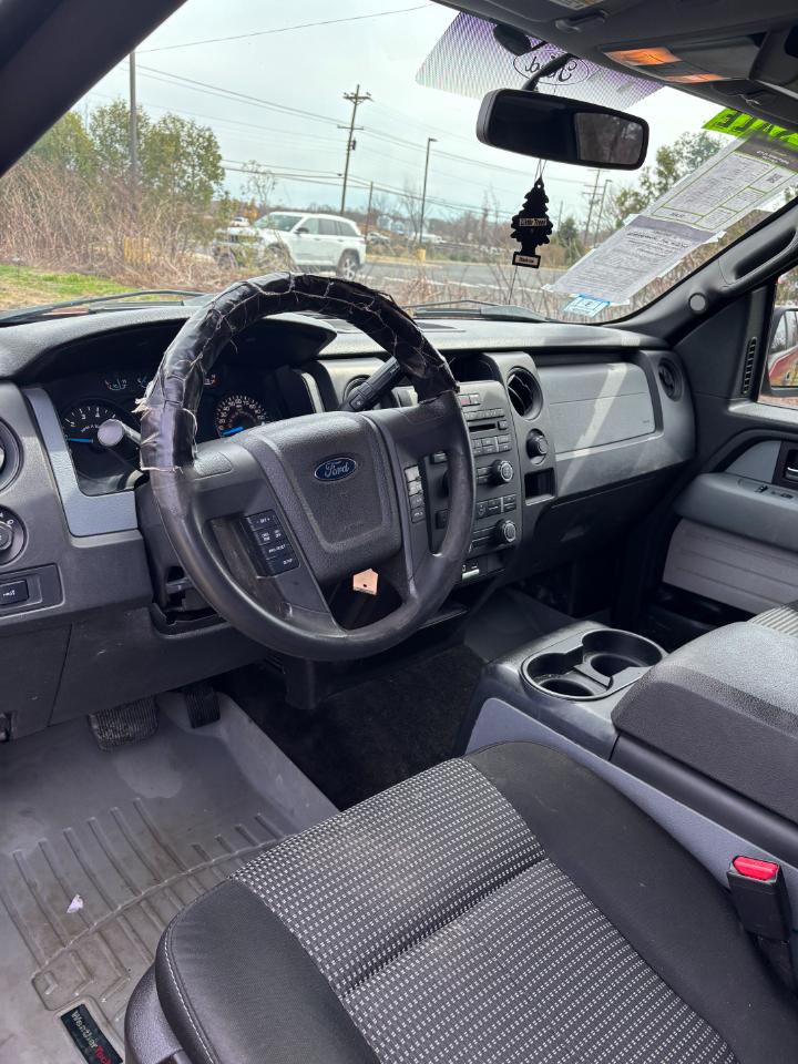 Ford F-150 4WD SuperCrew 145" STX 2014