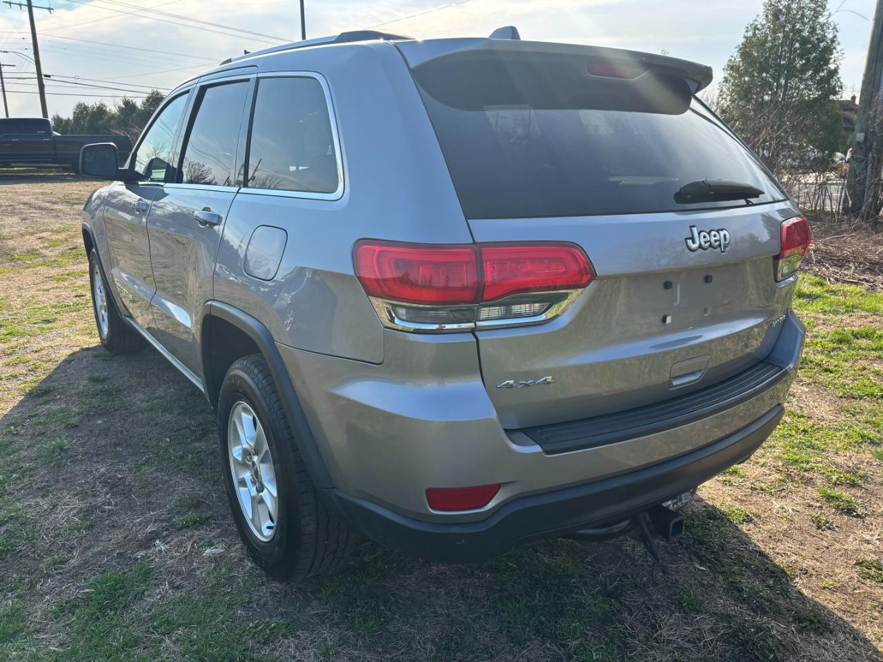 Jeep Grand Cherokee 4WD 4dr Laredo 2015