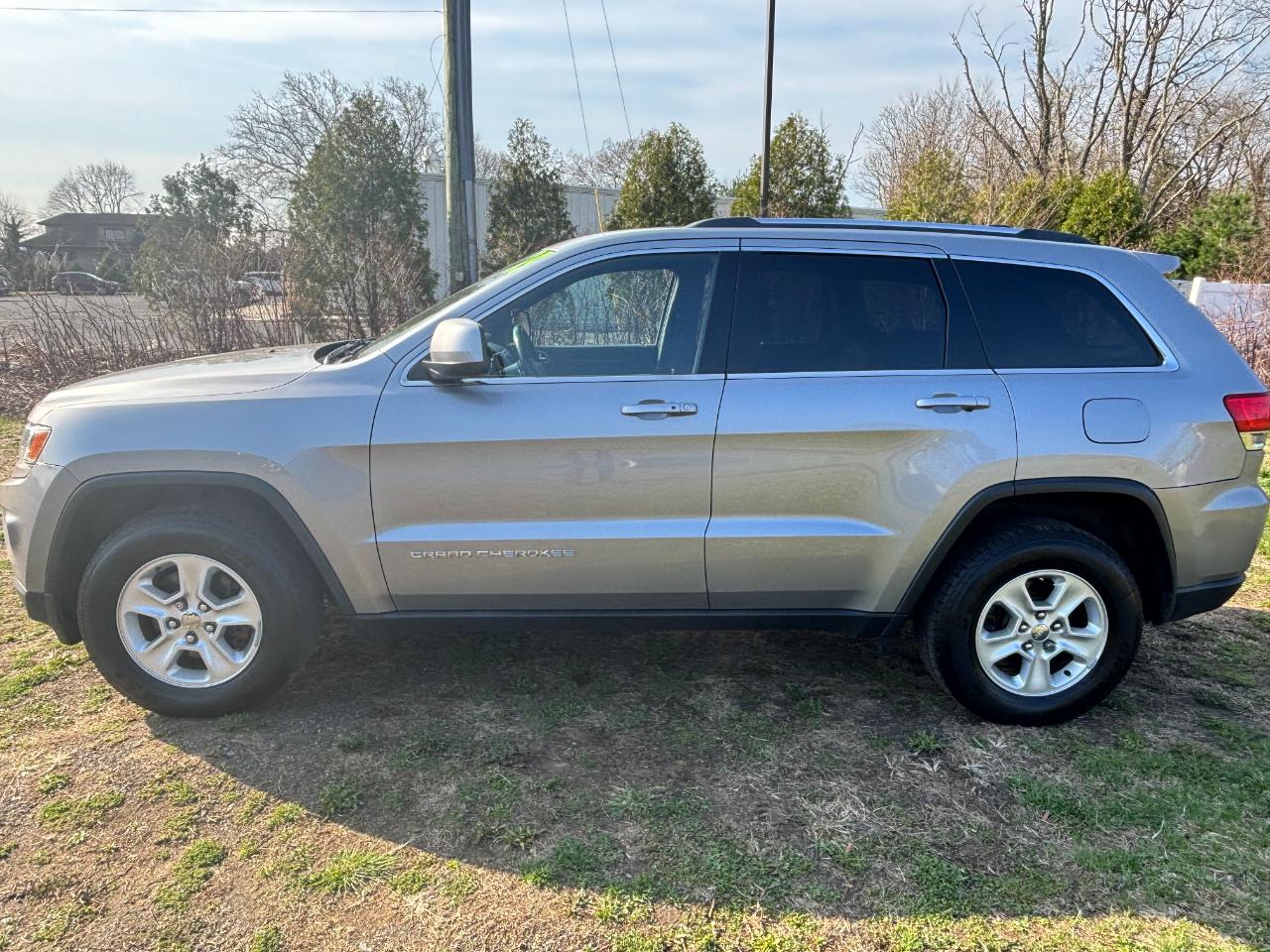 Jeep Grand Cherokee 4WD 4dr Laredo 2015