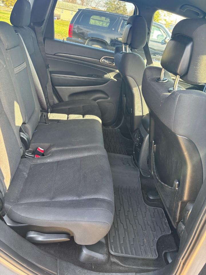 Jeep Grand Cherokee 4WD 4dr Laredo 2015