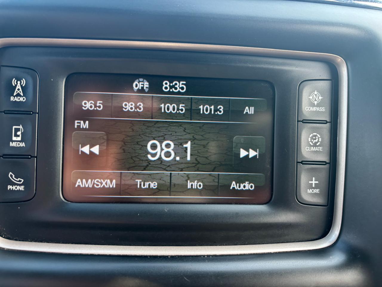 Jeep Grand Cherokee 4WD 4dr Laredo 2015