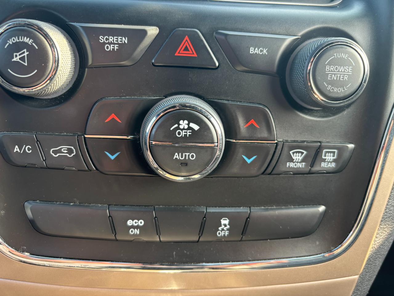 Jeep Grand Cherokee 4WD 4dr Laredo 2015