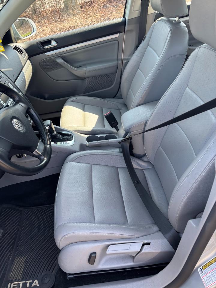 Volkswagen Jetta SE PZEV 2009