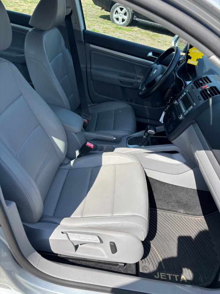 Volkswagen Jetta SE PZEV 2009