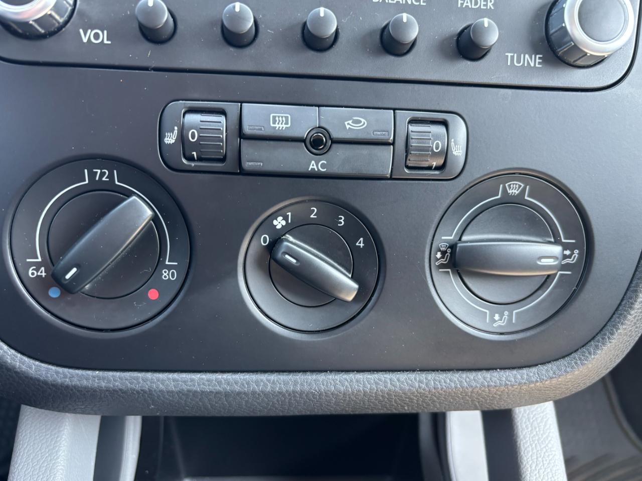 Volkswagen Jetta SE PZEV 2009