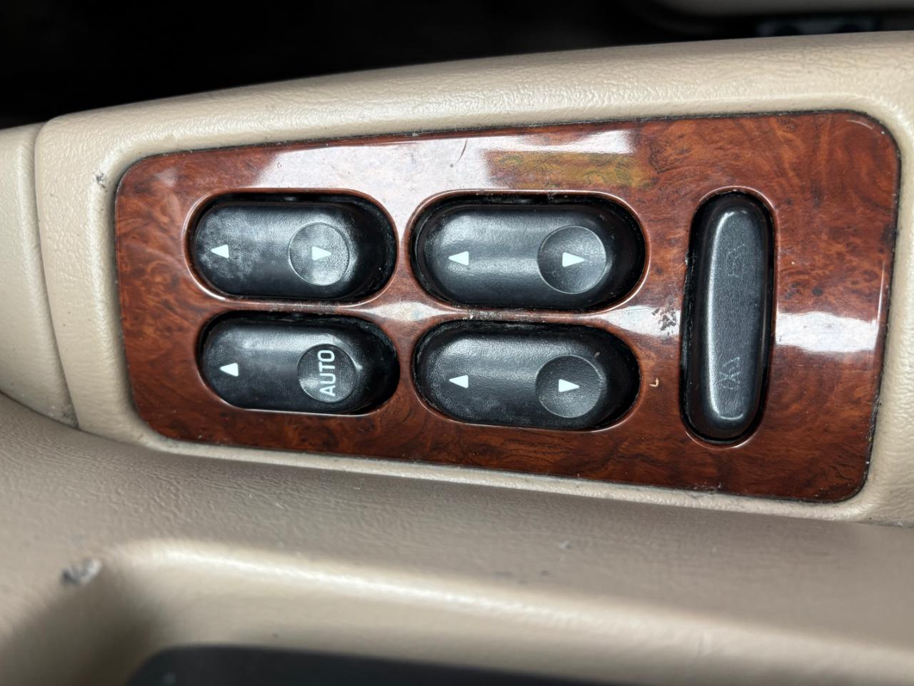 Mercury Sable 4dr Sdn LS 2005