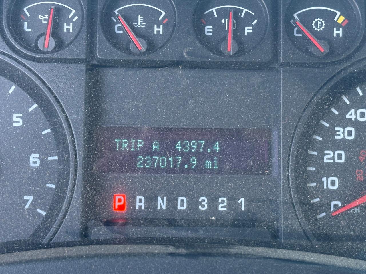 Ford F-150 2WD Reg Cab 145" XLT w/Midbox Prep 2009