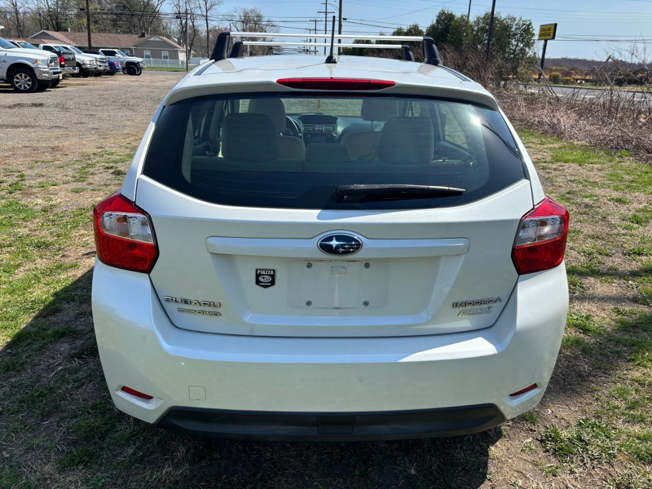 Subaru Impreza Wagon 5dr Auto 2.0i Premium 2013