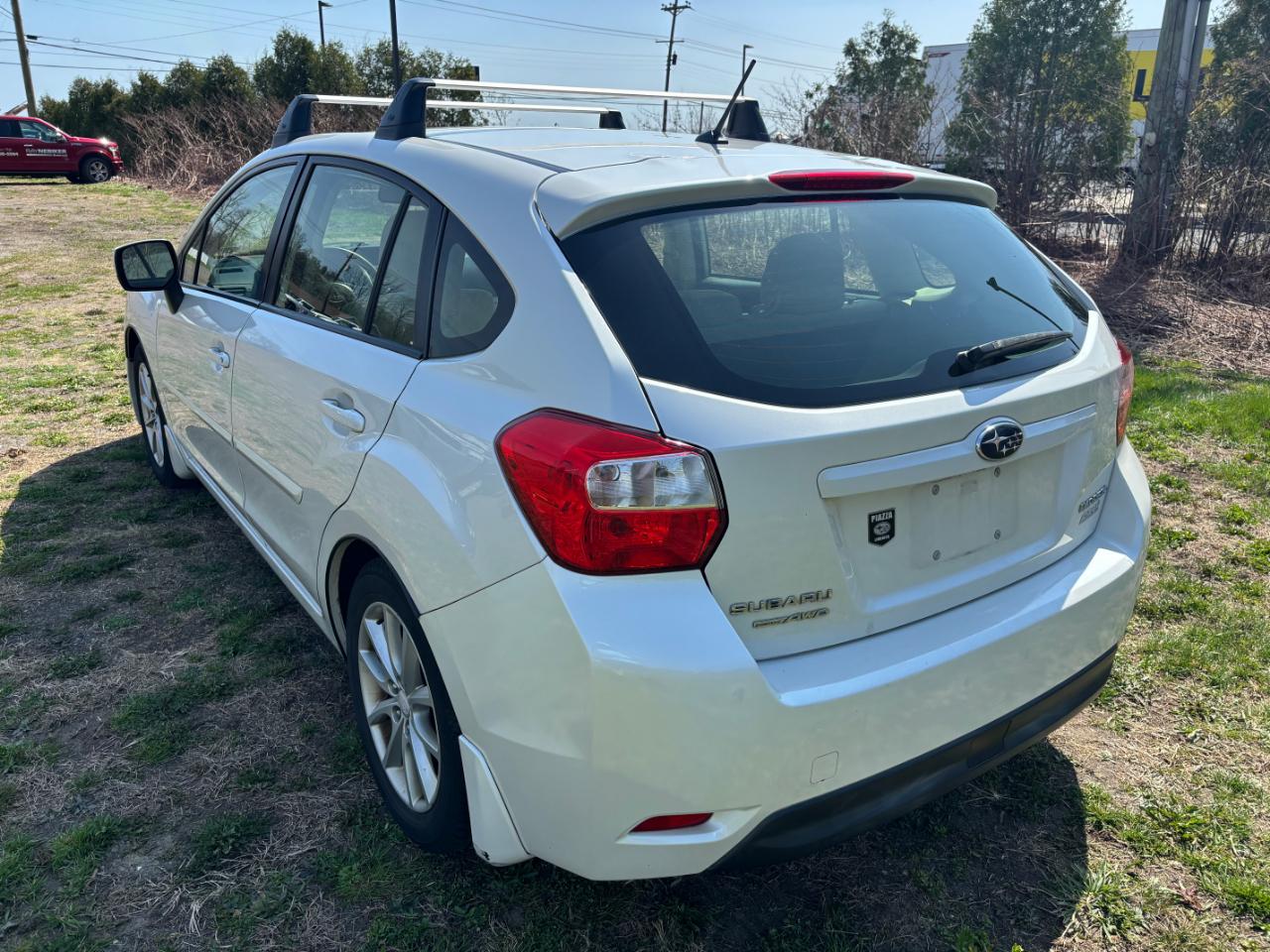 Subaru Impreza Wagon 5dr Auto 2.0i Premium 2013