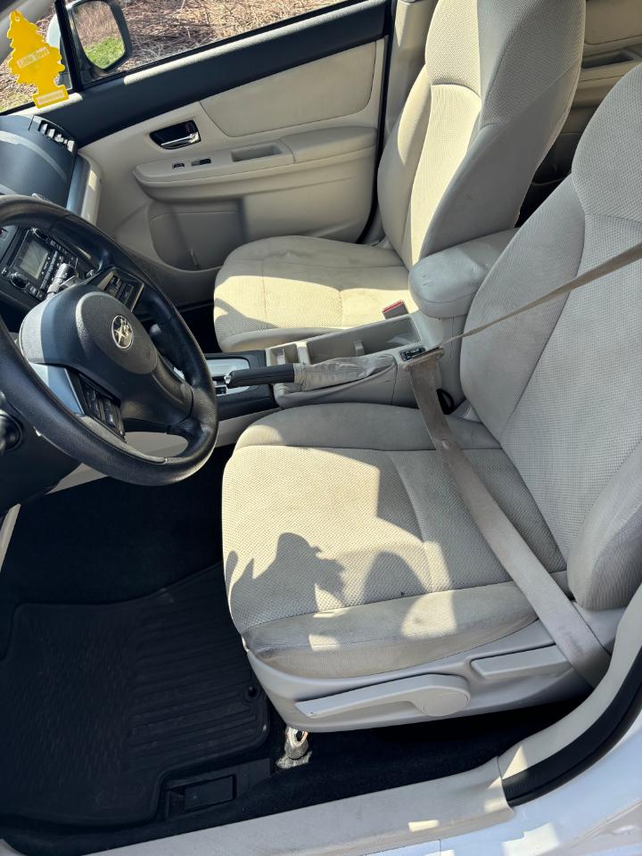 Subaru Impreza Wagon 5dr Auto 2.0i Premium 2013