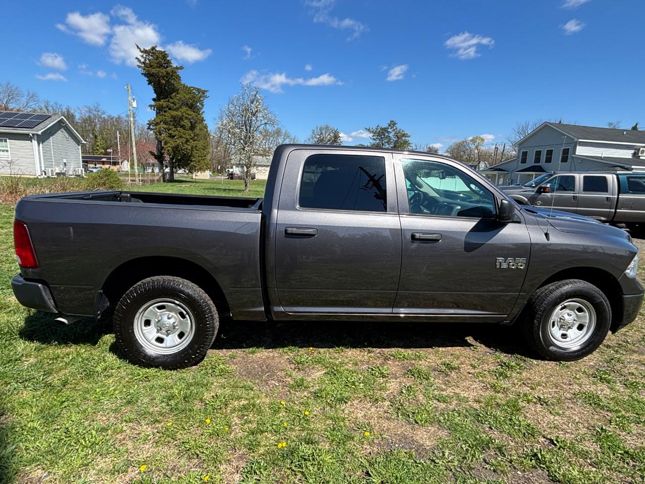 RAM 1500 Tradesman Crew Cab 2016
