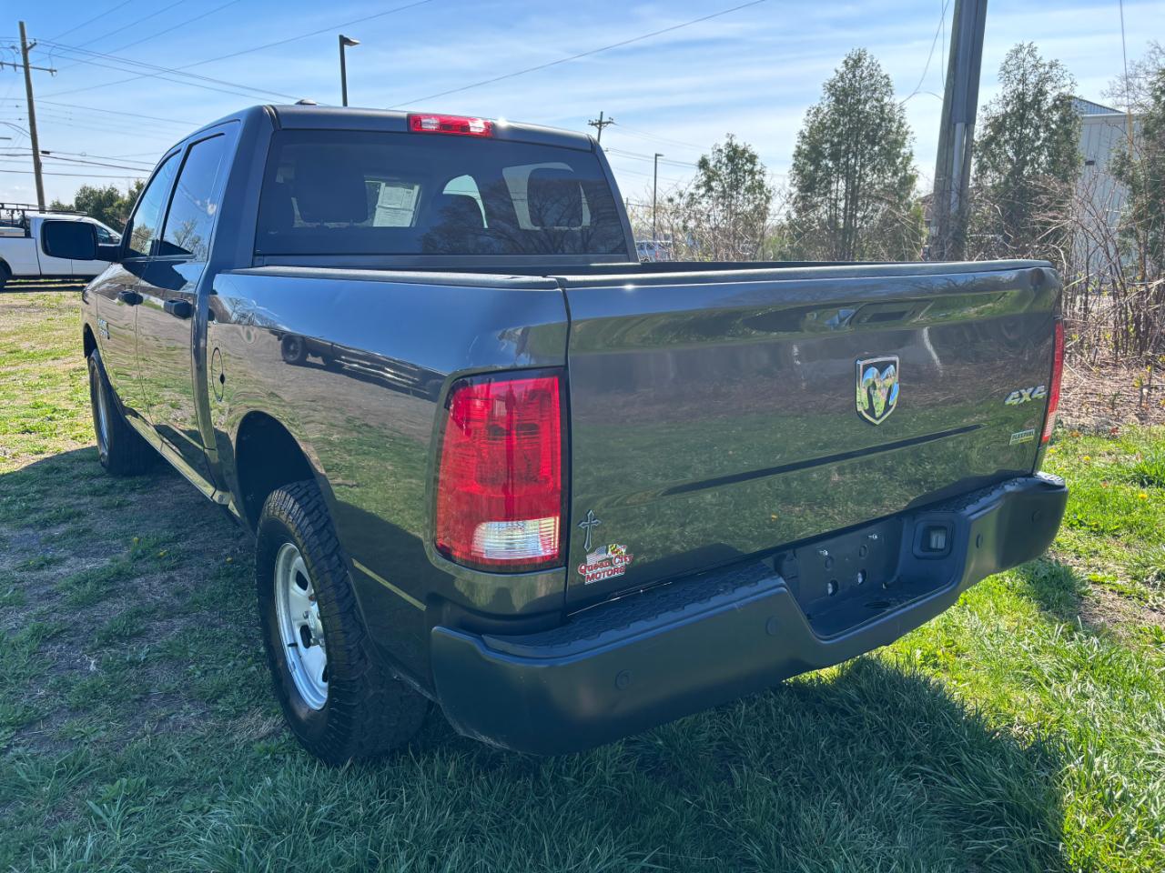 RAM 1500 Tradesman Crew Cab 2016