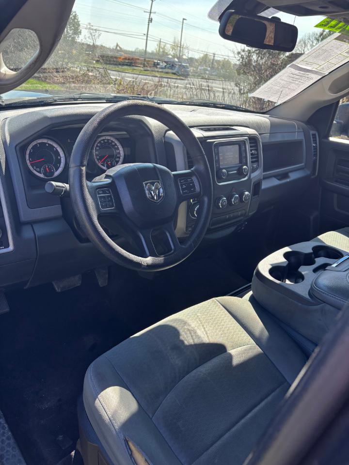 RAM 1500 Tradesman Crew Cab 2016