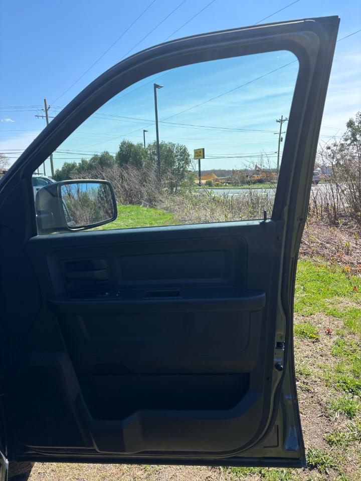 RAM 1500 Tradesman Crew Cab 2016