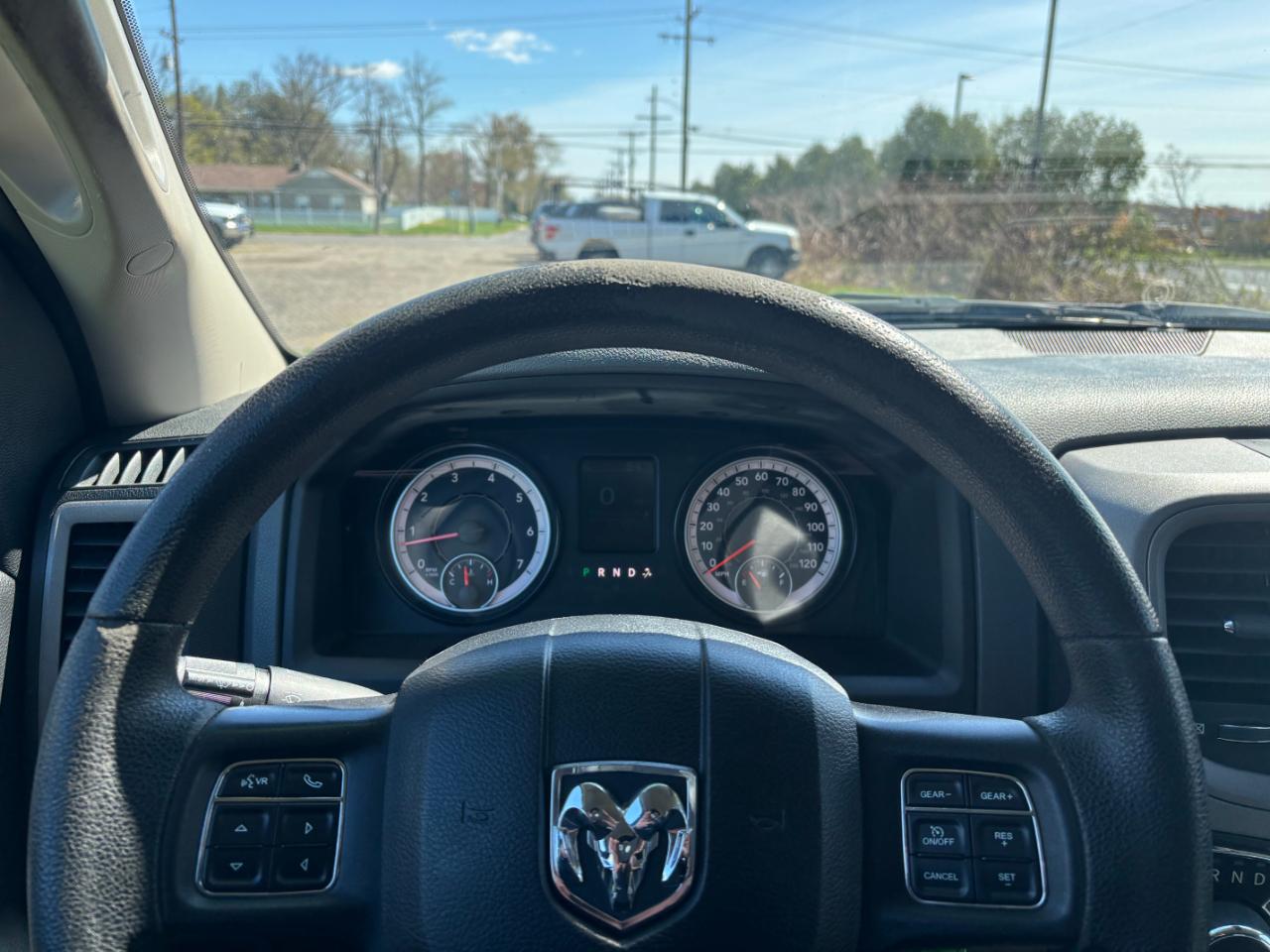 RAM 1500 Tradesman Crew Cab 2016