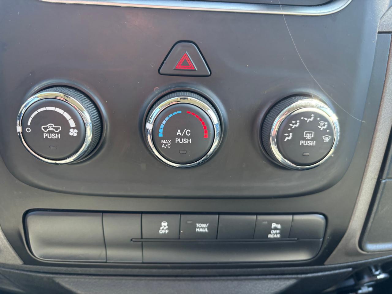 RAM 1500 Tradesman Crew Cab 2016