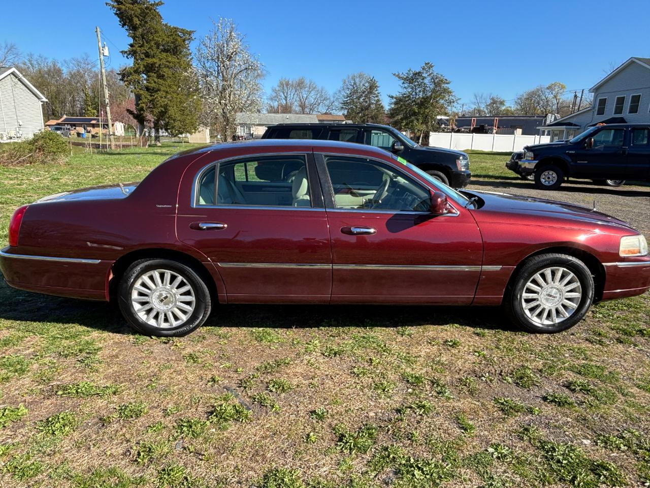 Lincoln Town Car 4dr Sdn Signature 2004