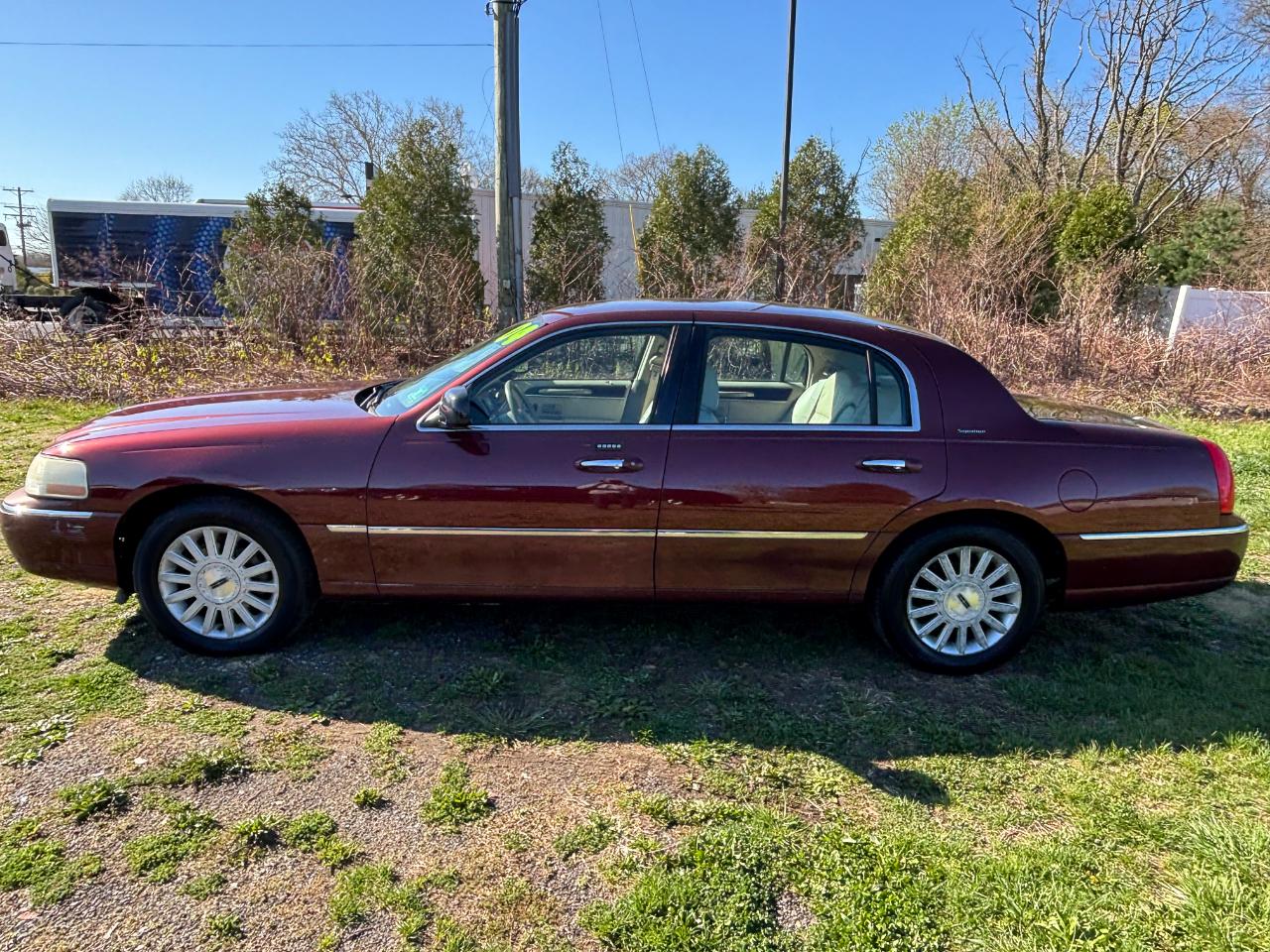 Lincoln Town Car 4dr Sdn Signature 2004