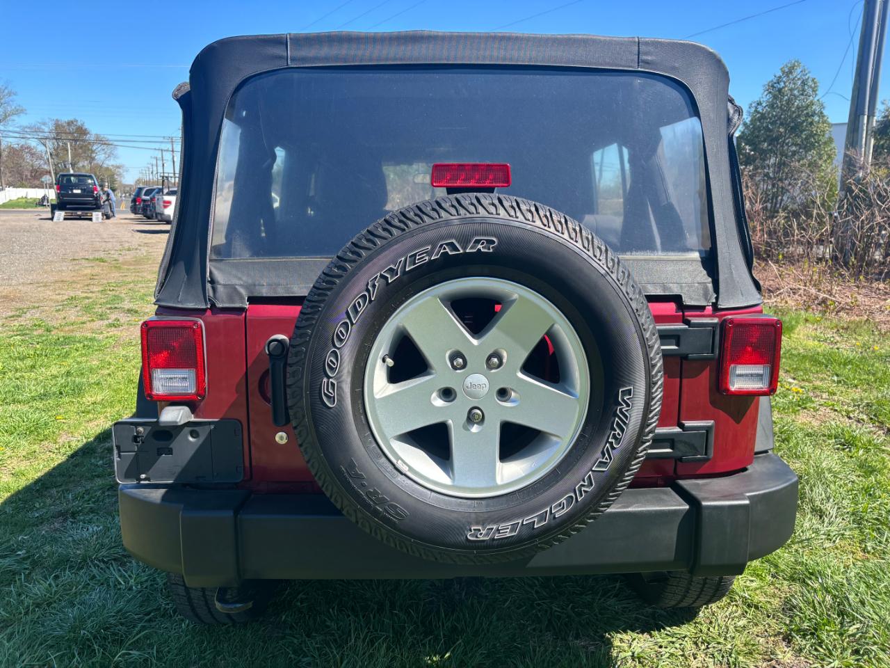 Jeep Wrangler Unlimited 4WD 4dr Sport 2012