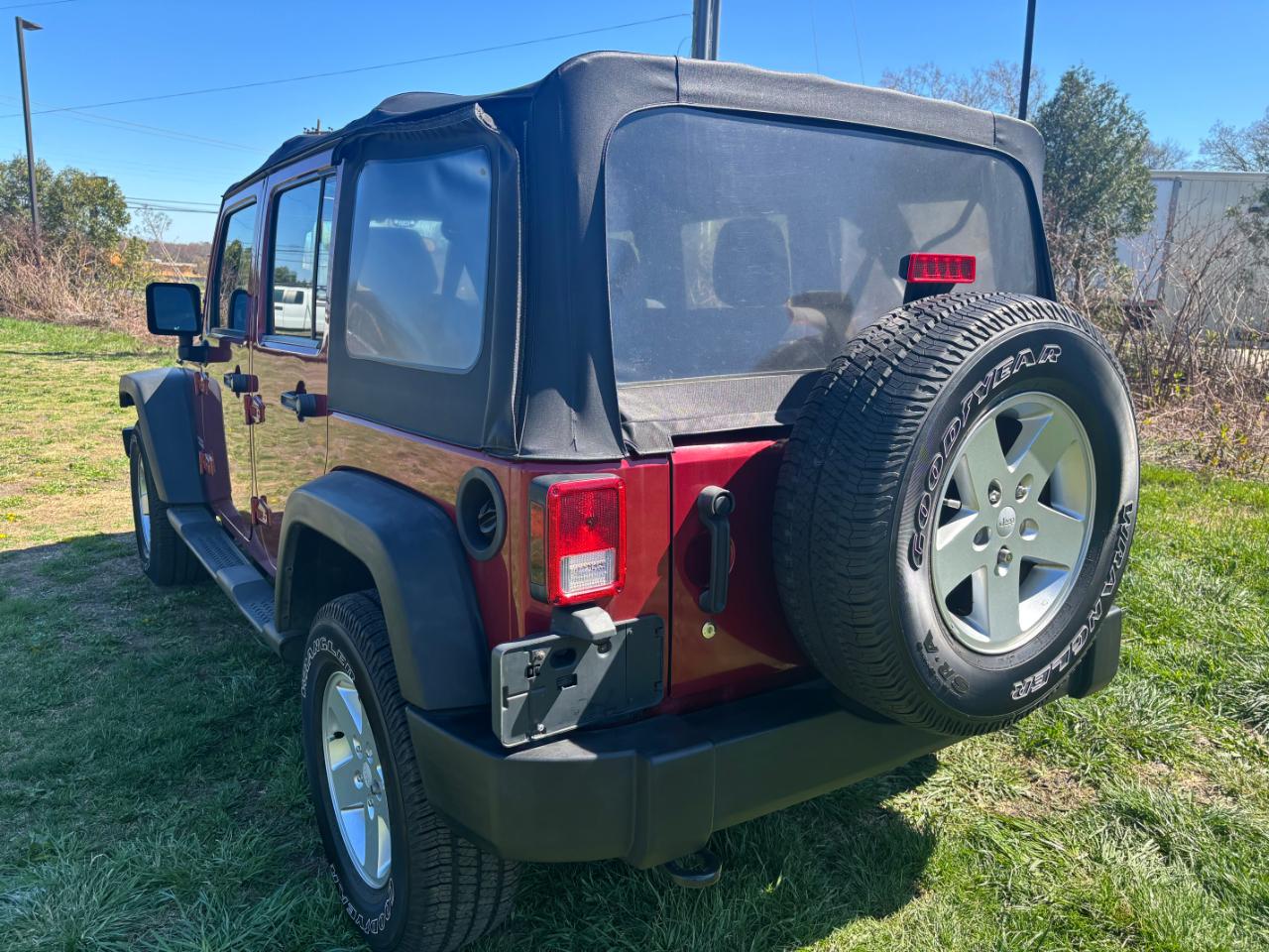 Jeep Wrangler Unlimited 4WD 4dr Sport 2012