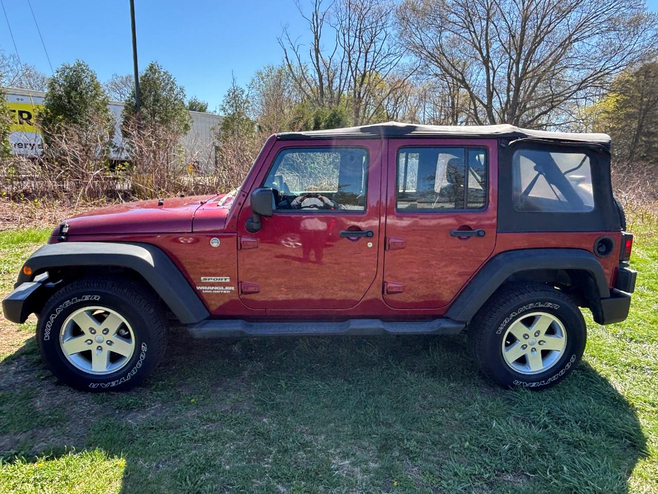 Jeep Wrangler Unlimited 4WD 4dr Sport 2012