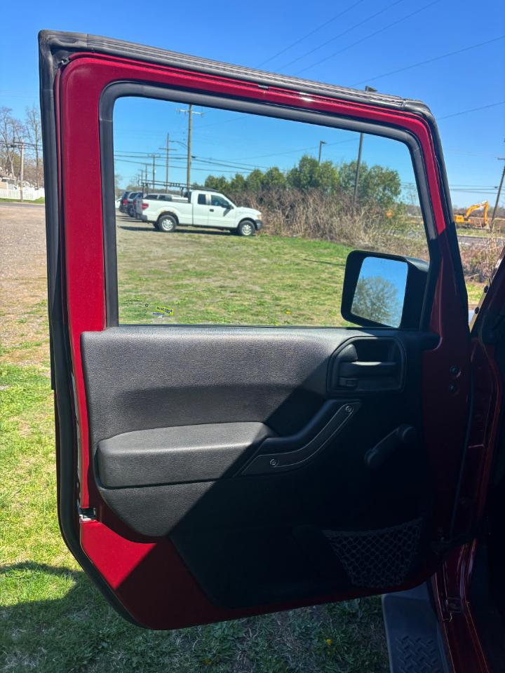 Jeep Wrangler Unlimited 4WD 4dr Sport 2012