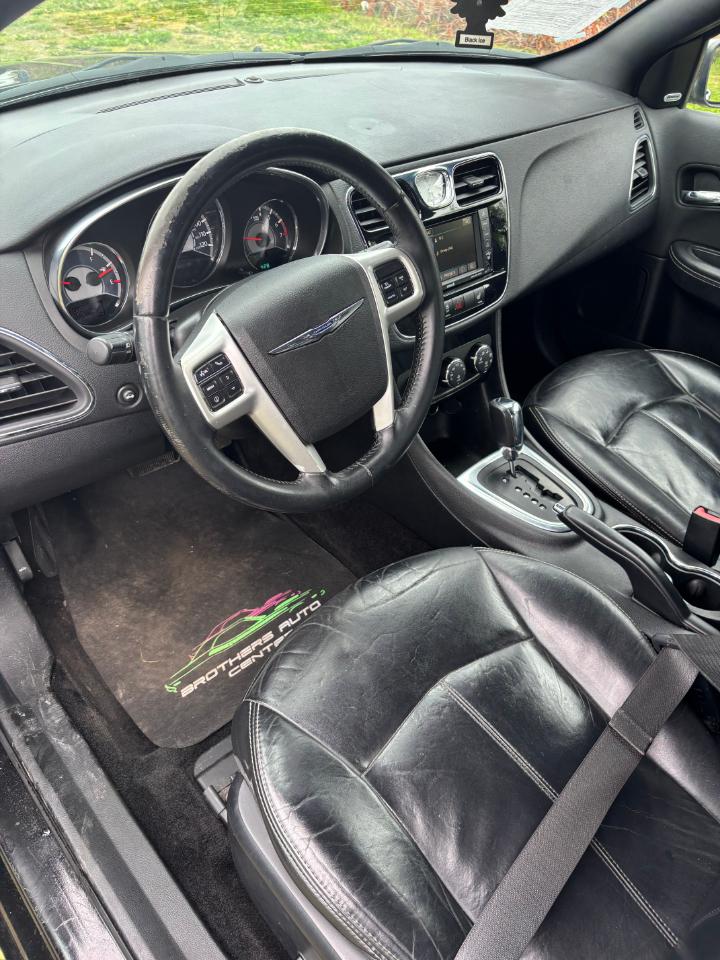 Chrysler 200 Limited 2014