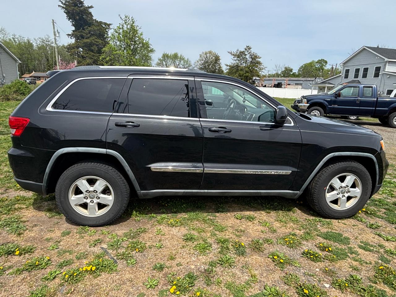 Jeep Grand Cherokee 4WD 4dr Laredo 2011